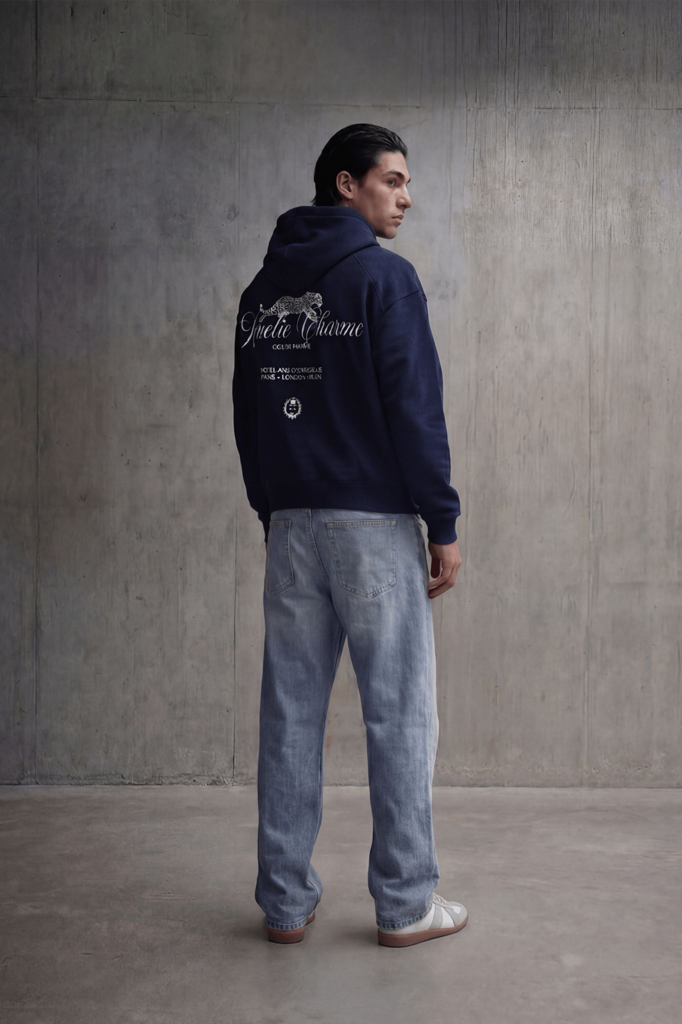 L'oeil Du Panthére Hoodie - Amelie Charme