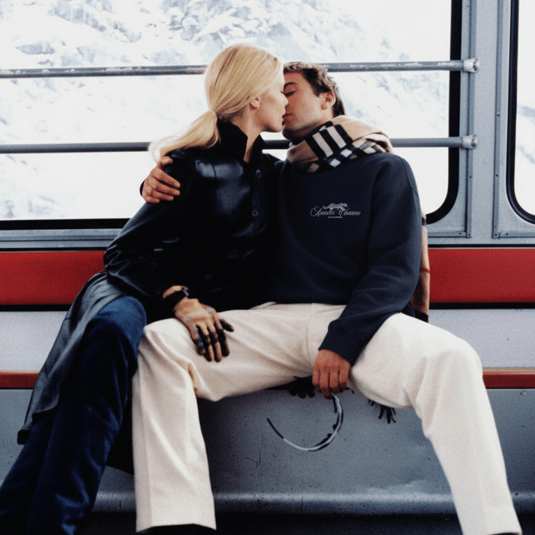 Snow Panthére crewneck. - Amelie Charme